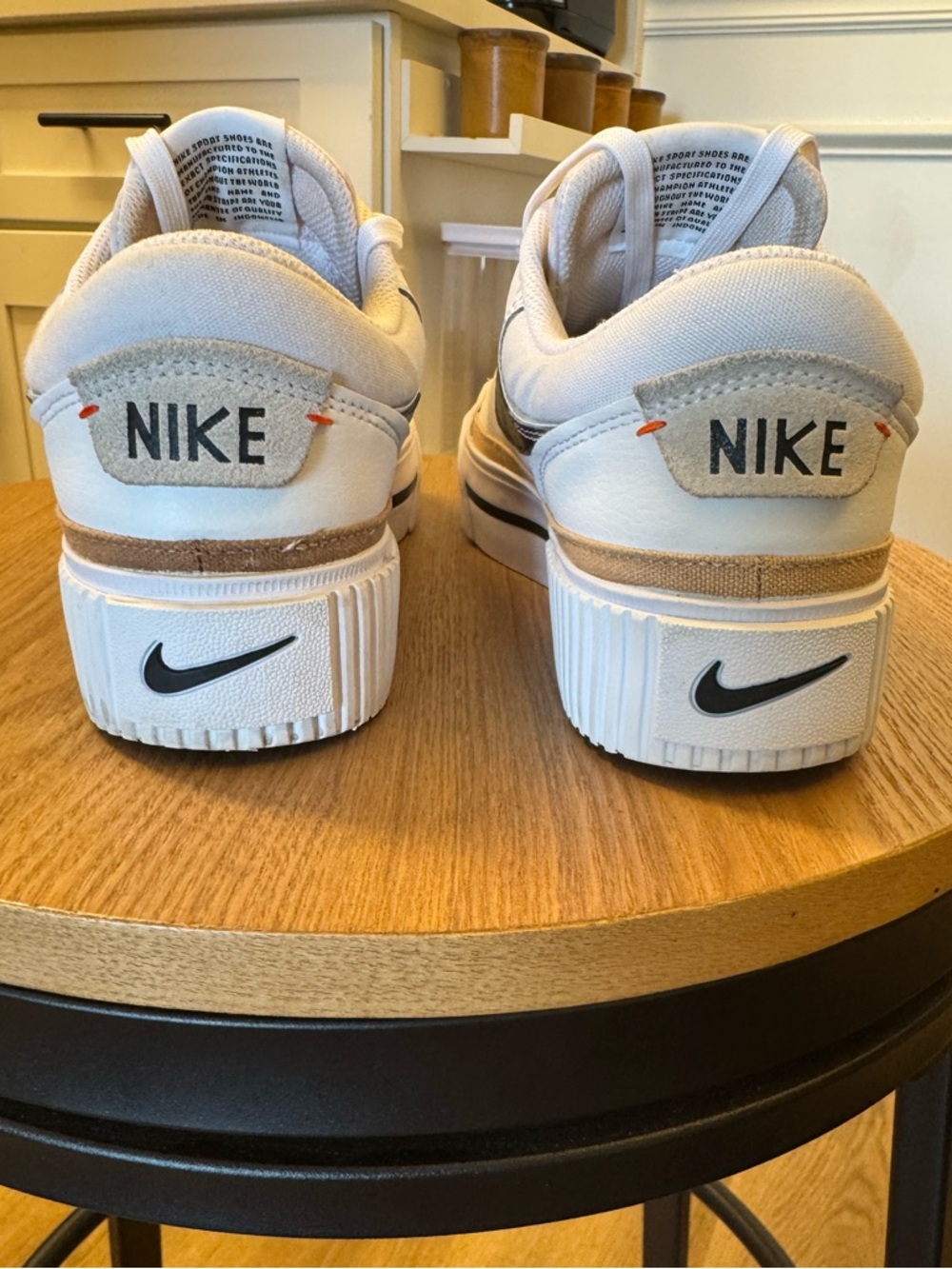 Nike Court Legacy Lift Platform Sneaker - Picture 9 of 16